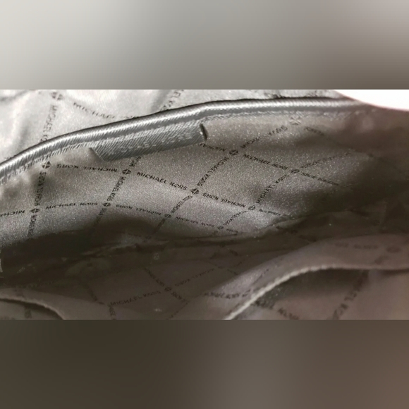 Michael Kors Designer - Black Small Shoulder Bag Purse Handbag Crossbody - Picture 6 of 6